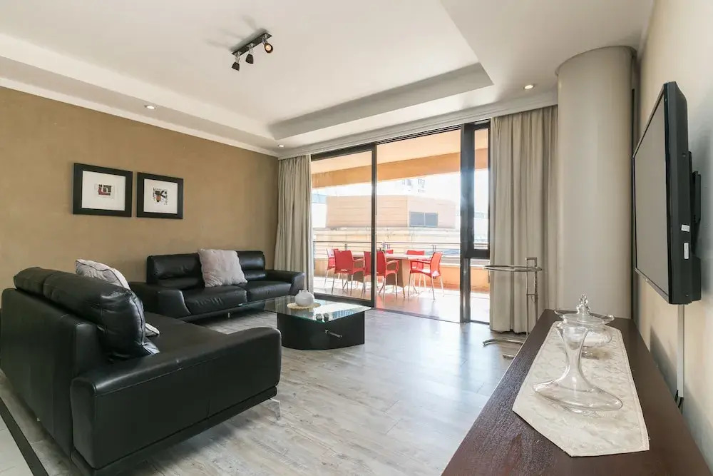 Raphael Suites