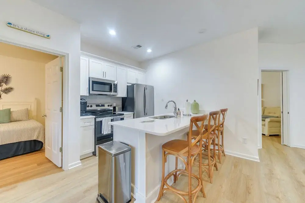 Sunset Beach Retreat - Monthly Rentals Welcome!
