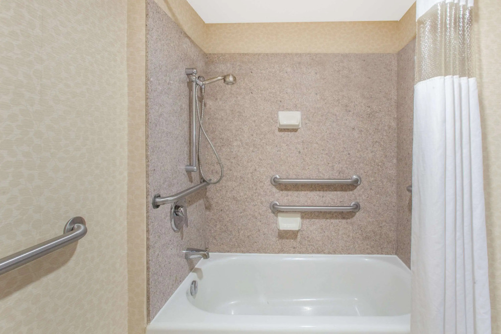 Hawthorn Suites Midwest City