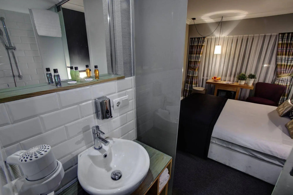 Istanbul Box Hotel