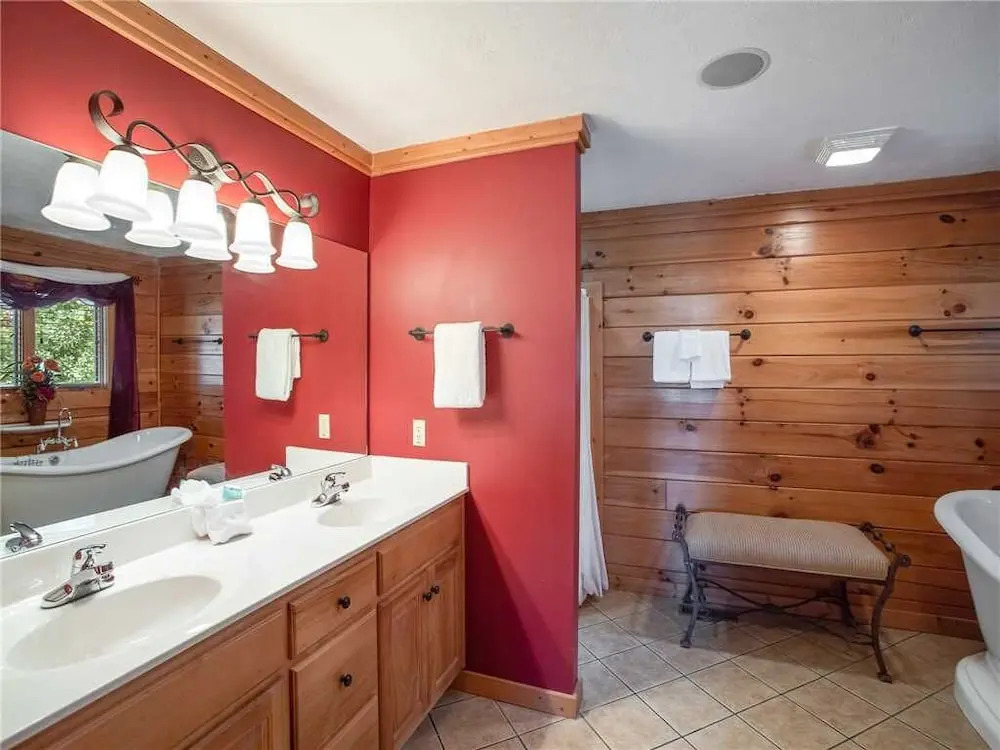 Bear Slide 4 Bedroom Home with Mountain View