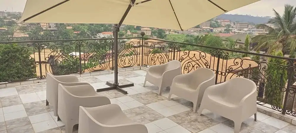 Maison Blanche Biteng