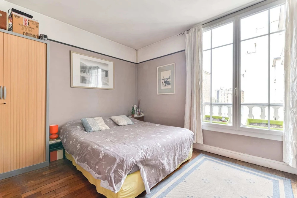 Apartment at the Foot of the Castle of Vincennes