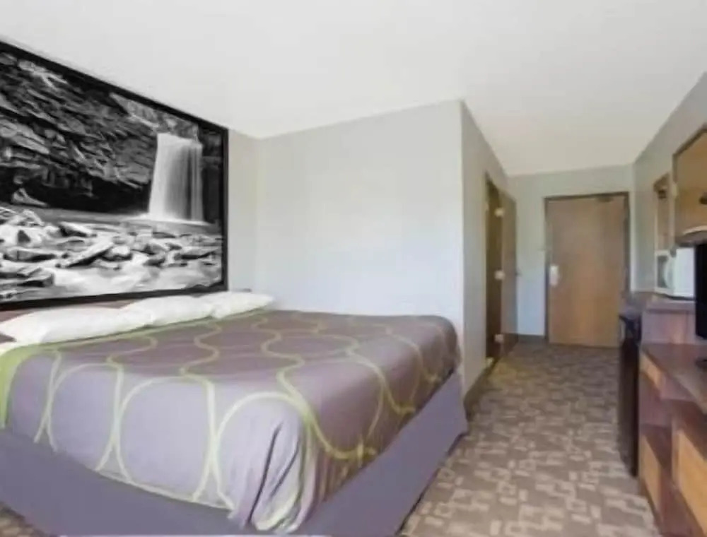 Super 8 Appomattox