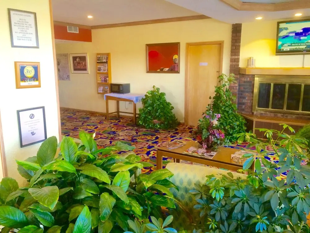 Sunrise Inn