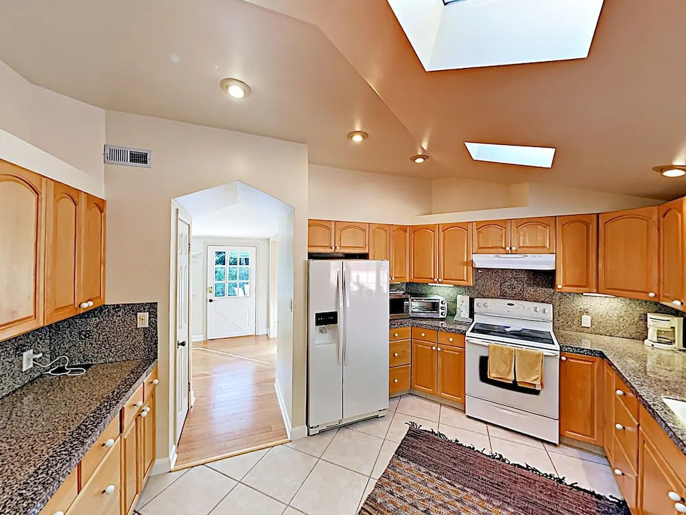3 Santa Barbara - 3 Br Home