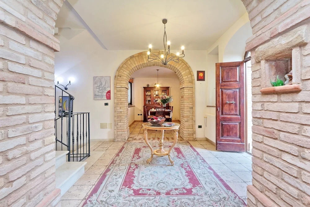 Wonderful villa with panoramic view and private swimming pool