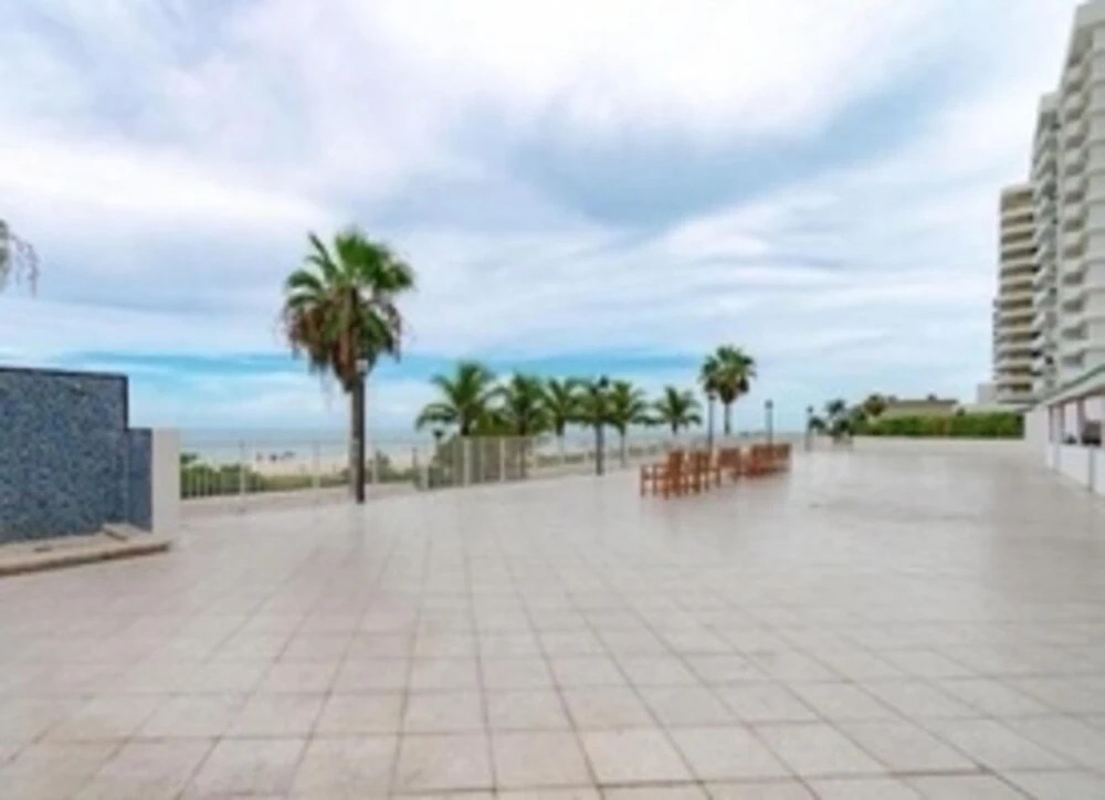 Absolutely Beautiful Condo In An Ocean Front 3 Bedrooms 2 Bathrooms Sleeps 6
