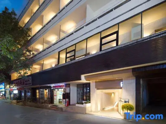 No.153 Zhongshan Courtyard (Chongqing Liziba Lianglukou Metro Station Store)