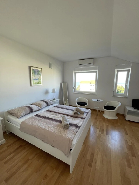 High Five Luxury House in Novalja
