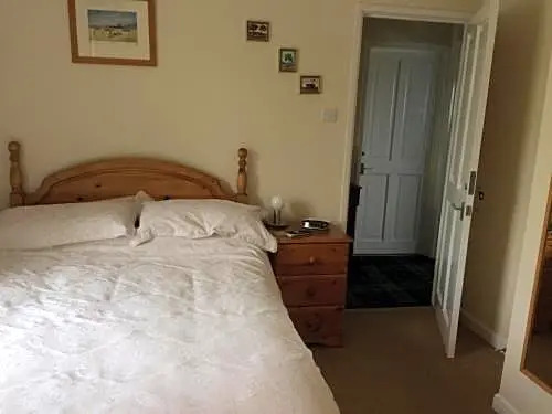 Gwennaul B & B