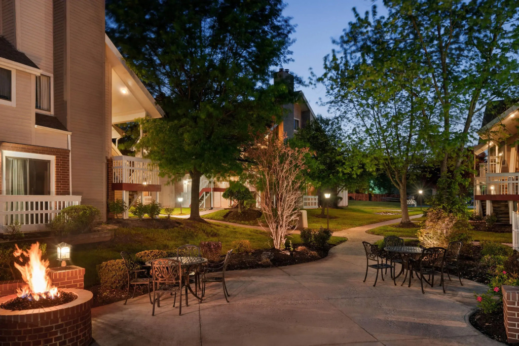 Hawthorn Suites by Wyndham Tinton Falls