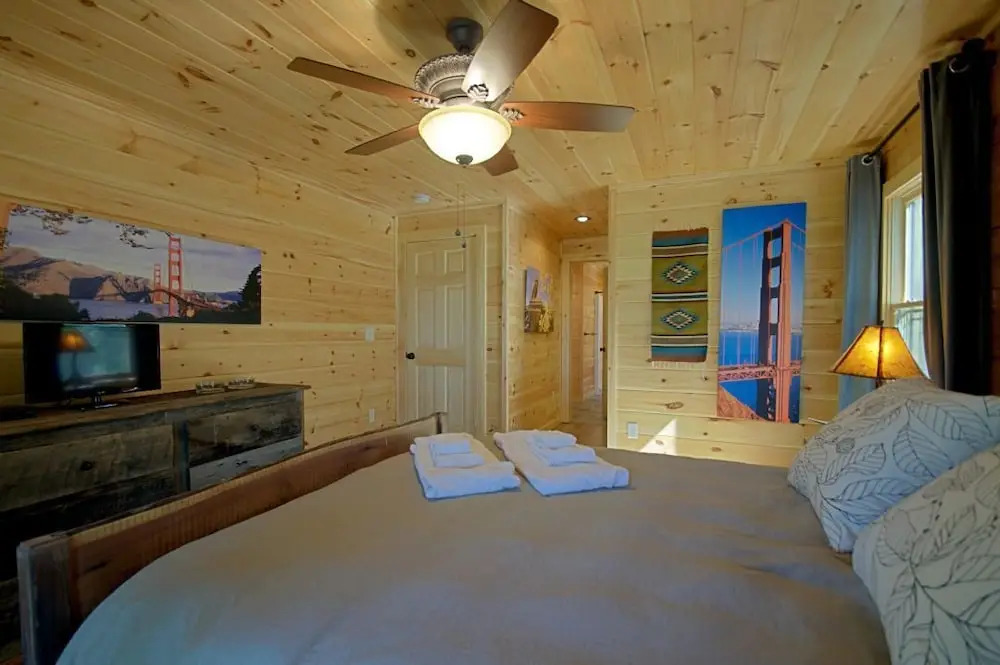 Imani's Cabin - 3 Br Cabin