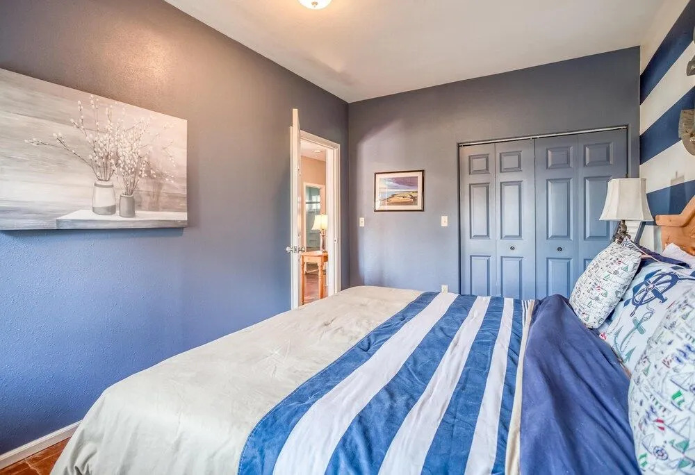 Oceanview Hot Tub and Cozy Bonus Room - Charming Coastal Retreat