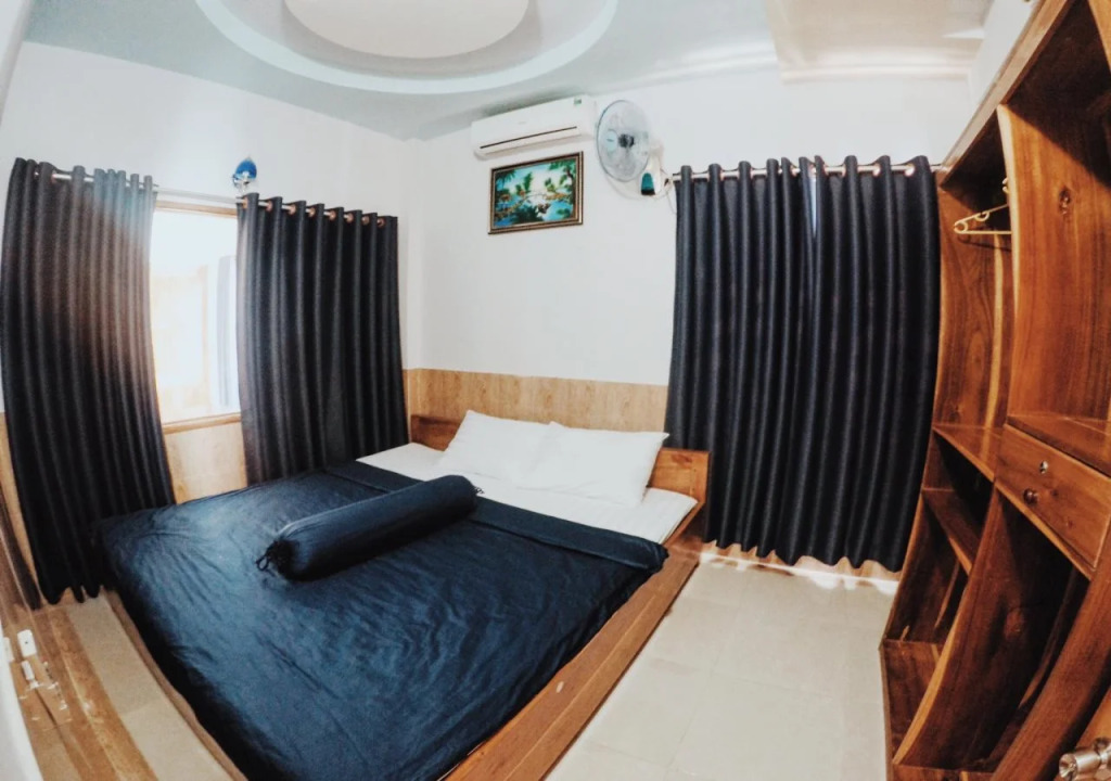 Sea Lavie Hostel