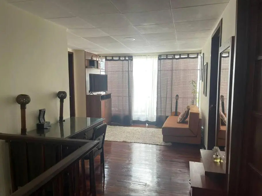 Casa 2 Pisos 100  Funcional En Cuenca Garantizado