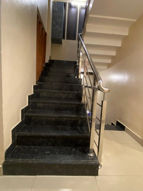 Greens Suite - Business Class Hotel - Opposite Ripon Building
