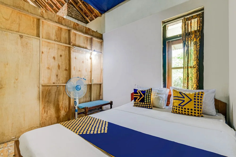 OYO Life 3119 Hotel Kurnia