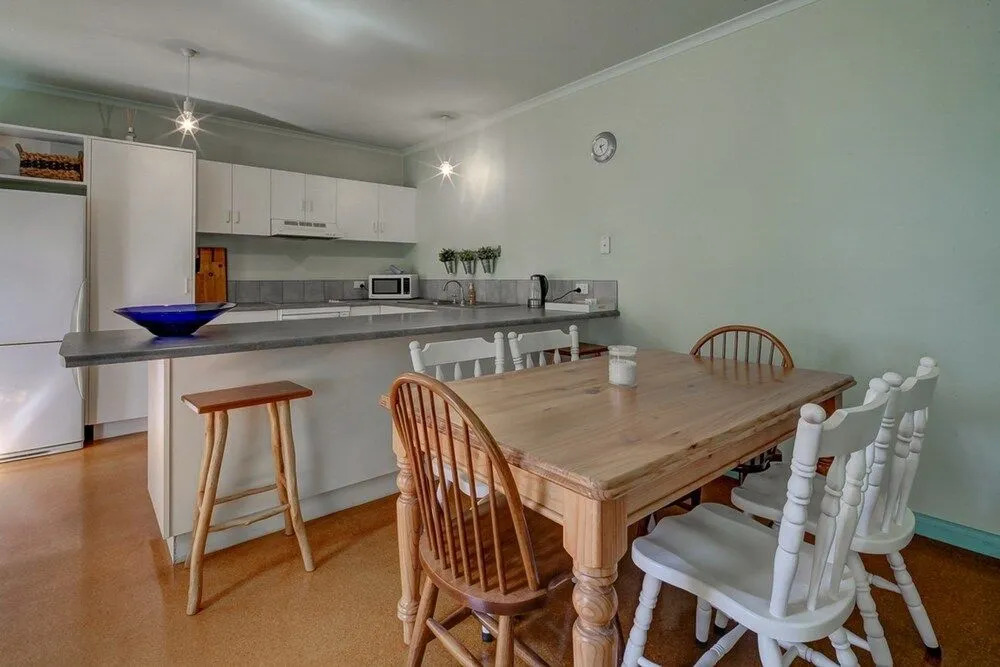Prue's Cottage - well appointed family getaway