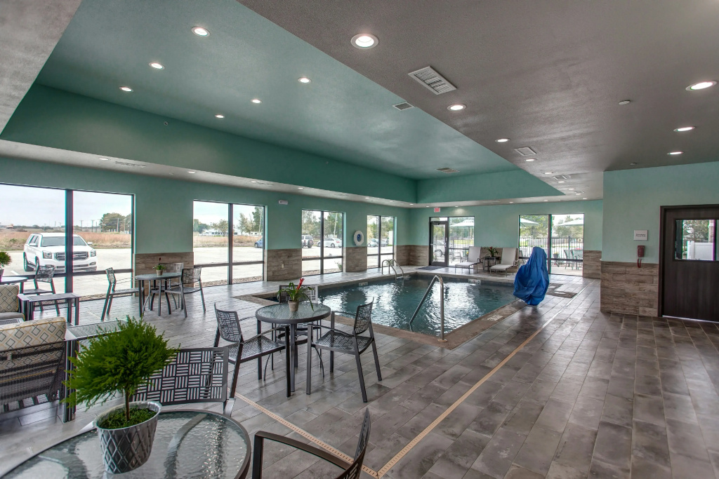Hampton Inn & Suites-Wichita/Airport, KS