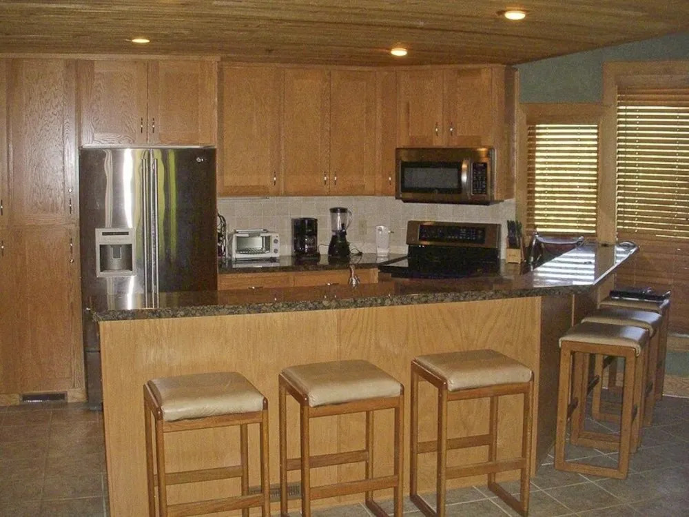 Silverbird 25 3 Bedroom Condo