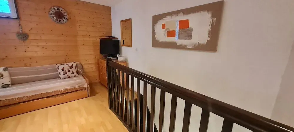 Bright & Cozy 1-bedroom Apartment