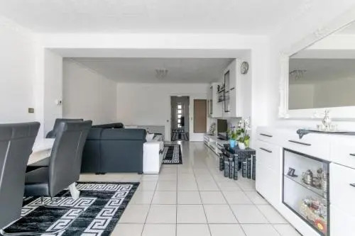 Relax Fair House II (6103)