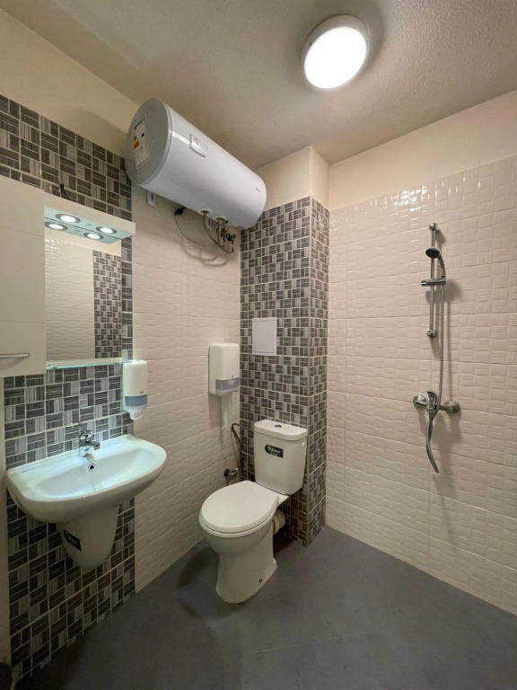 Colonel apartment 836