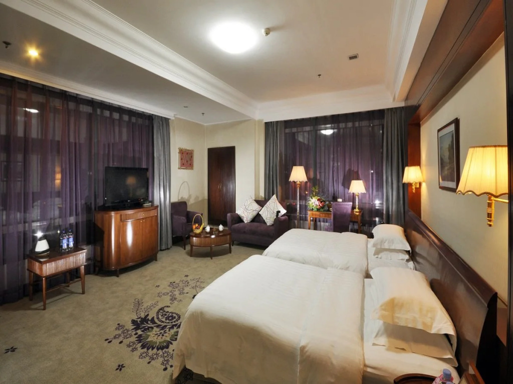 Dalian Golden Shine International Hotel