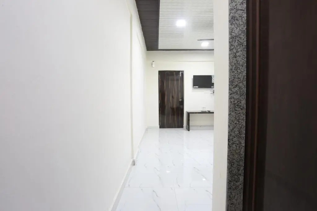 Capital O 85712 Hotel Star Inn