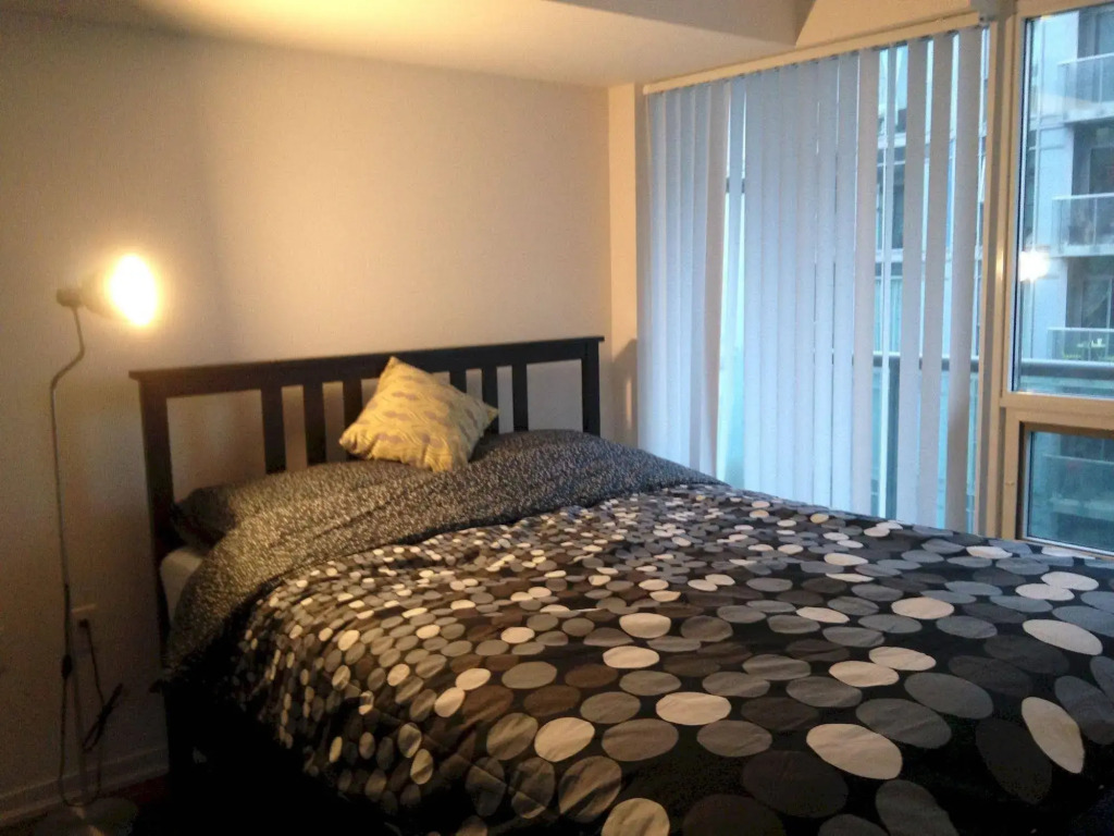 Elite Suites - Queen West offered by Short Term Stays