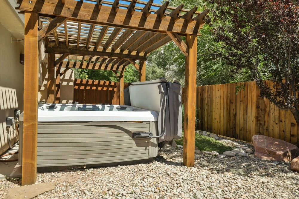 Cottonwoods 469