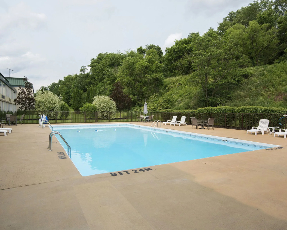 Clarion Inn Fairmont