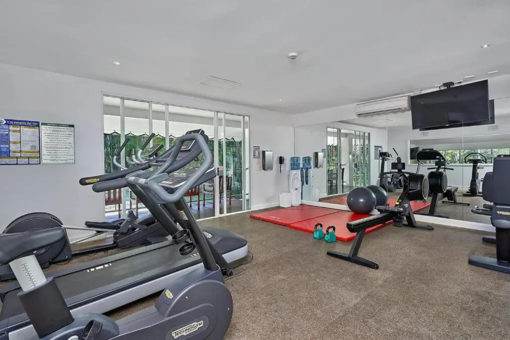Palm Cove Beach Club Apartment