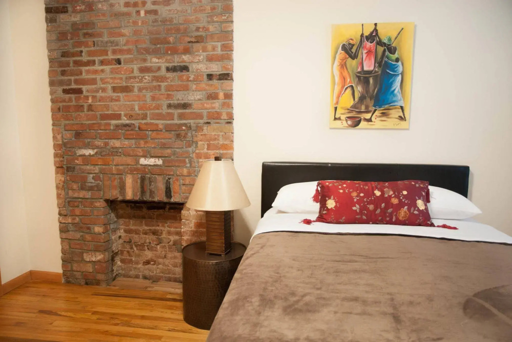 Luxury Suites Upper West Brownstone