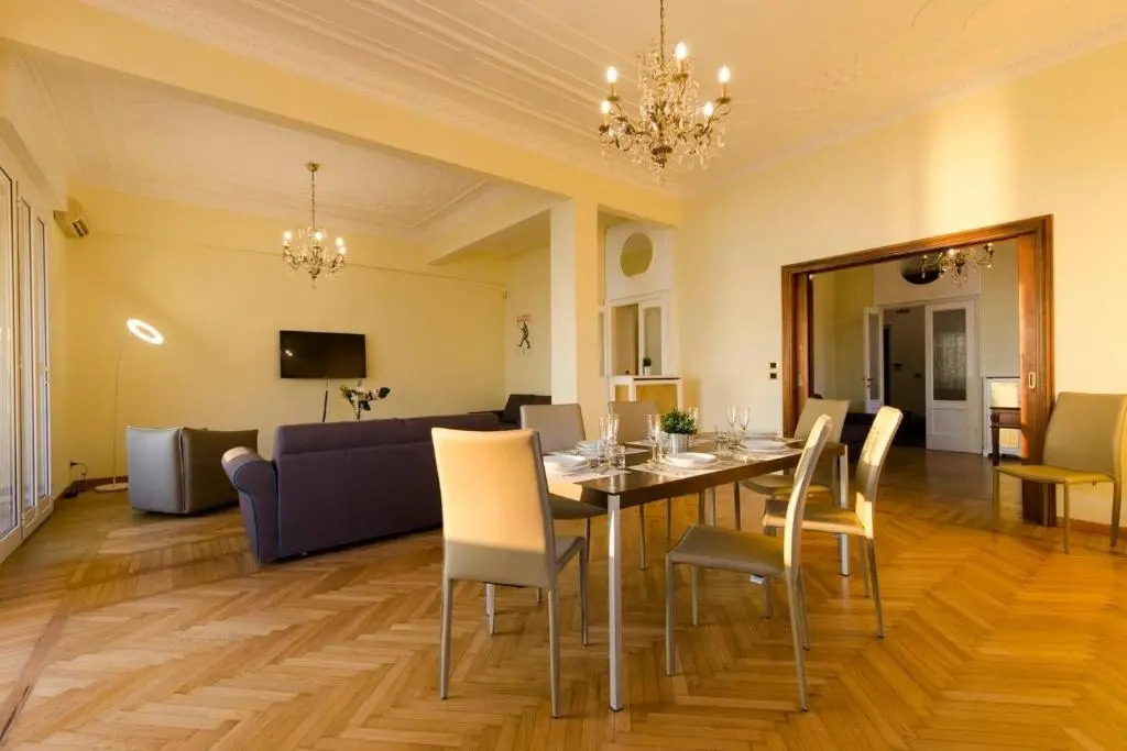 ALTIDO Splendid Apartment for 8 with Beautiful SeaView