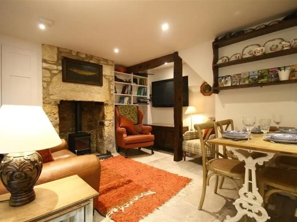 Mad Molly's Cottage