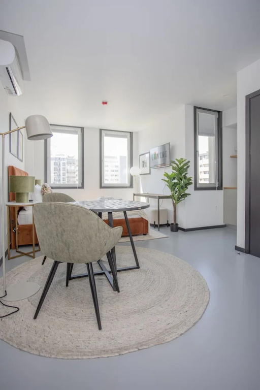 Liiiving in Porto - City Design Studios
