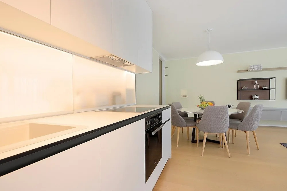 New apartment with swimming pool near the beach