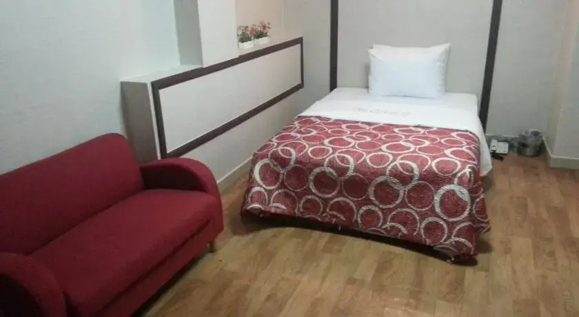 Dongnimmun Motel