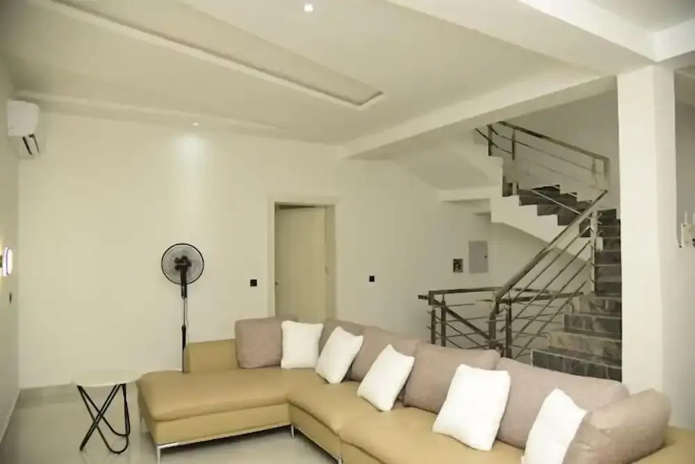 Precious Pavilion Apartment
