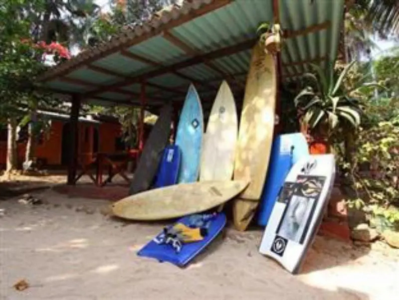 Vista Rooms Near Mirissa Beach 5