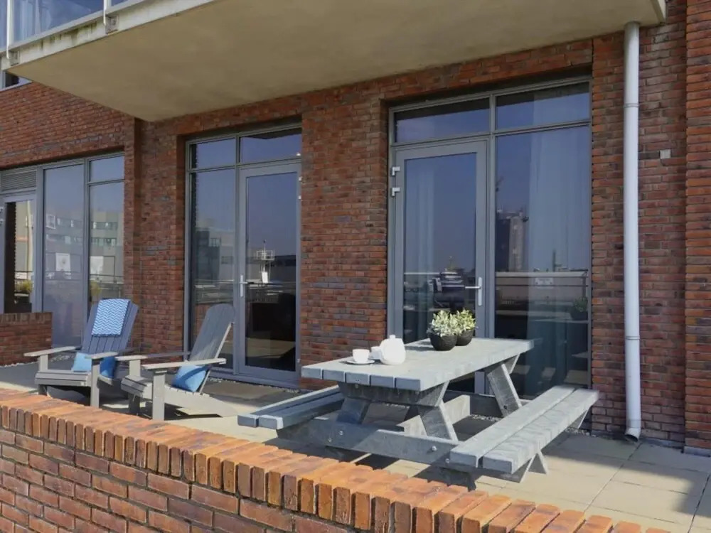 Apartment in Den Haag With Terrace
