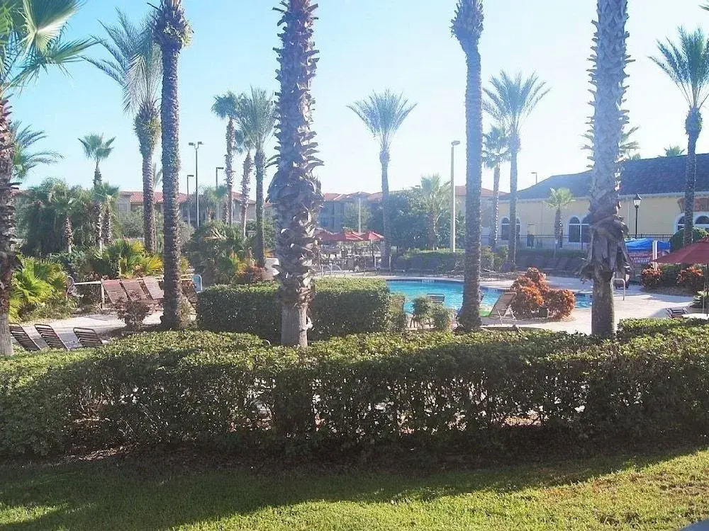 Ariel's Grotto- 4 Regal Palms Townhome - 4 Br townhouse by RedAwning