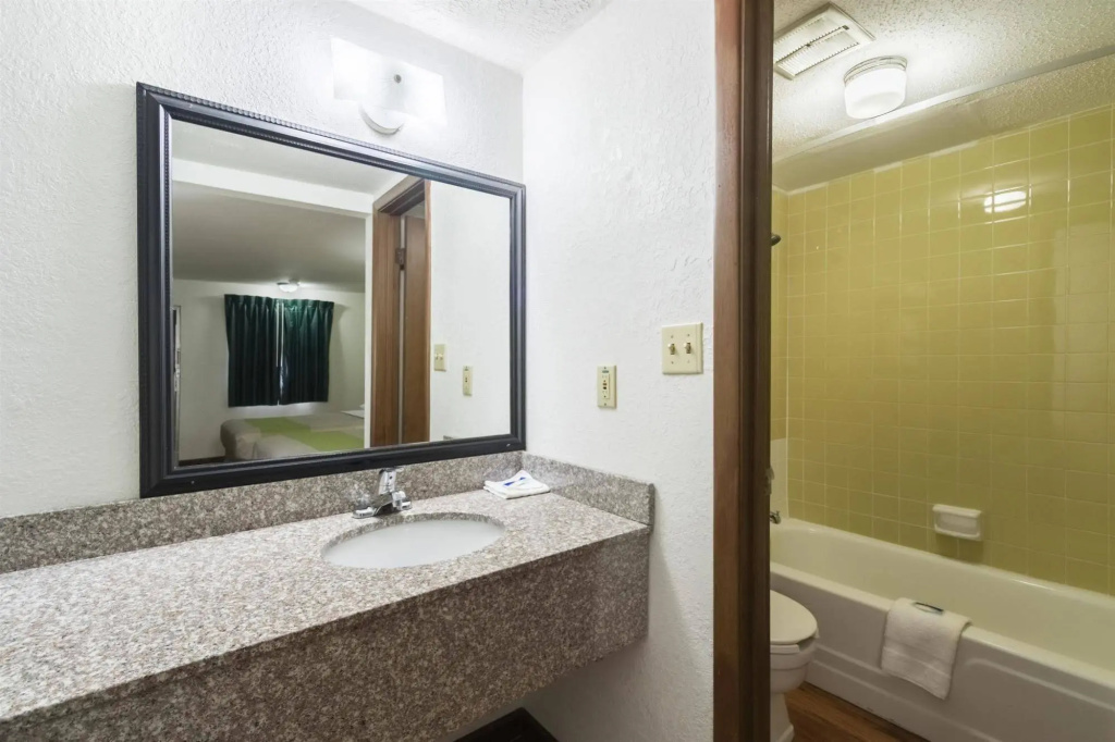 Motel 6-Mattoon, IL