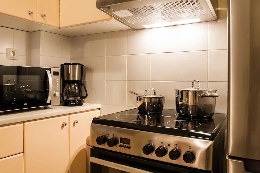 Charming Acropolis Metro Apartment