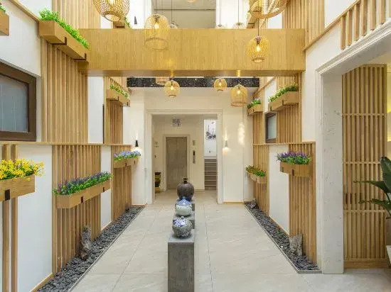 Coastal Huashu Boutique Hotel