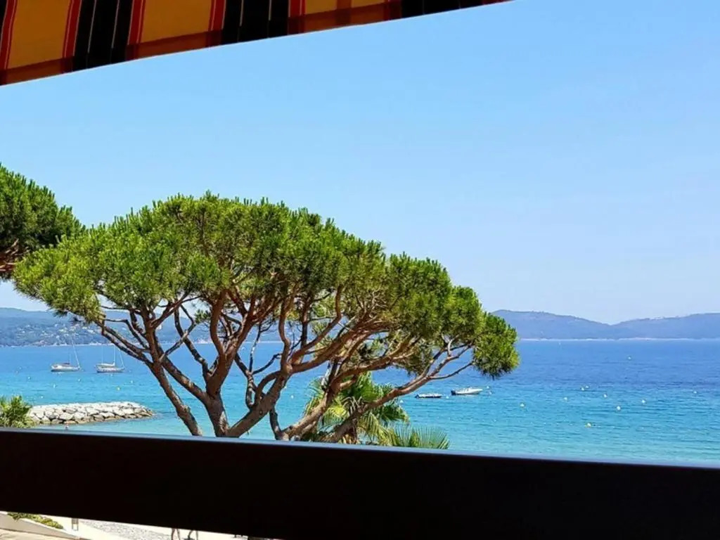 Appartement Cavalaire-sur-Mer, 1 pièce, 4 personnes - FR-1-100-184