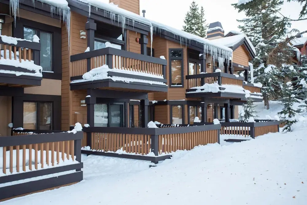 Ridgepoint at Deer Valley Resort - Three Bedroom Condo with Hot Tub #126 3 Condo