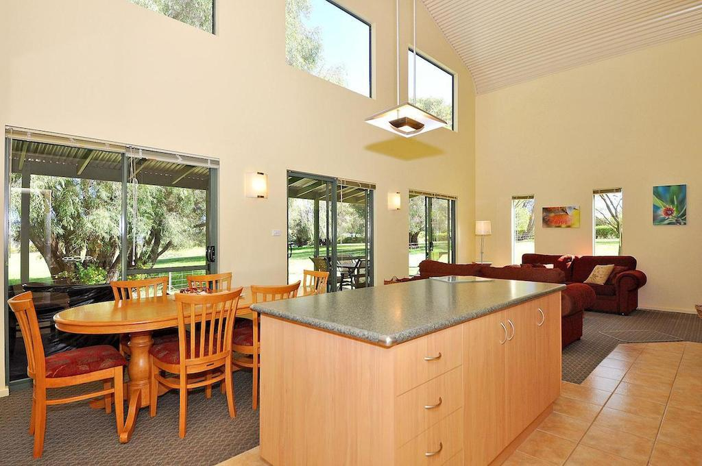 Tree Elle Retreat